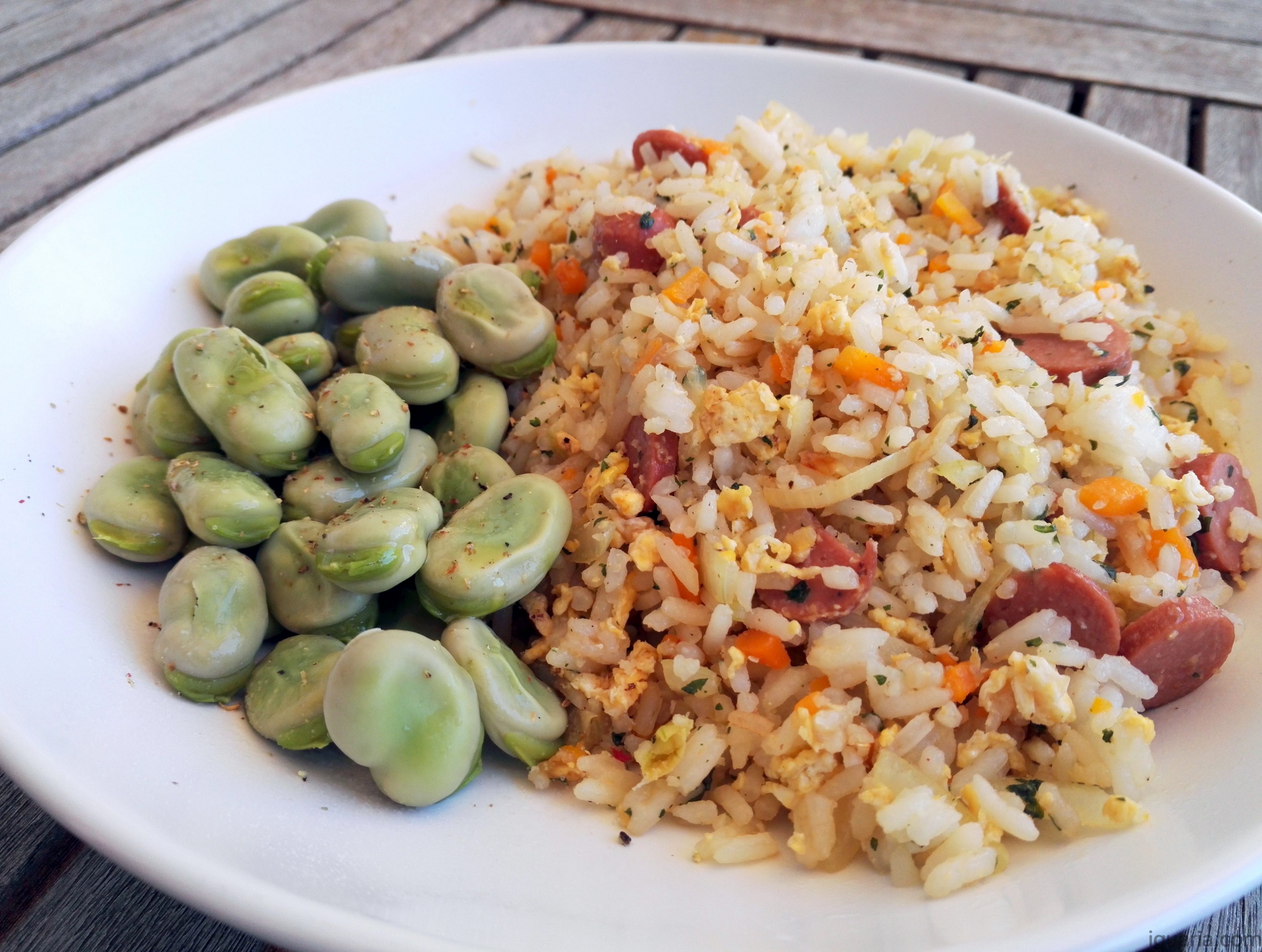 Arroz Frito de Salsichas Favas Iguaria Receita e Culinária