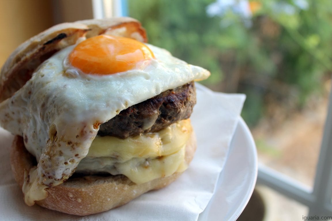 Hambúrguer Duplo Ovo Estrelado Iguaria Receita e Culinária