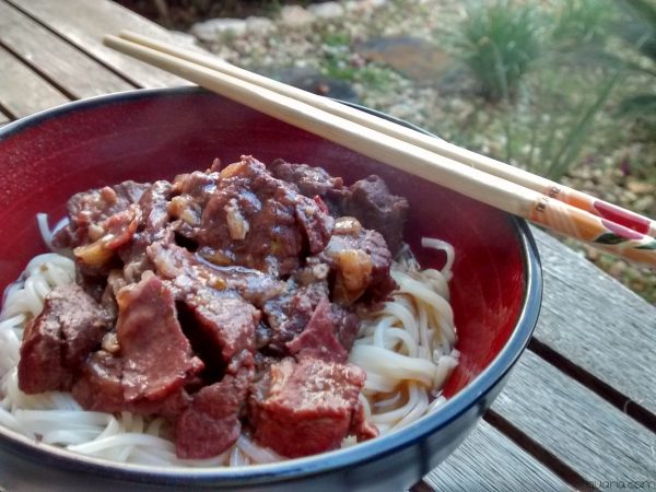 Udon Com Caril De Novilho • Iguaria Receita E Culinária